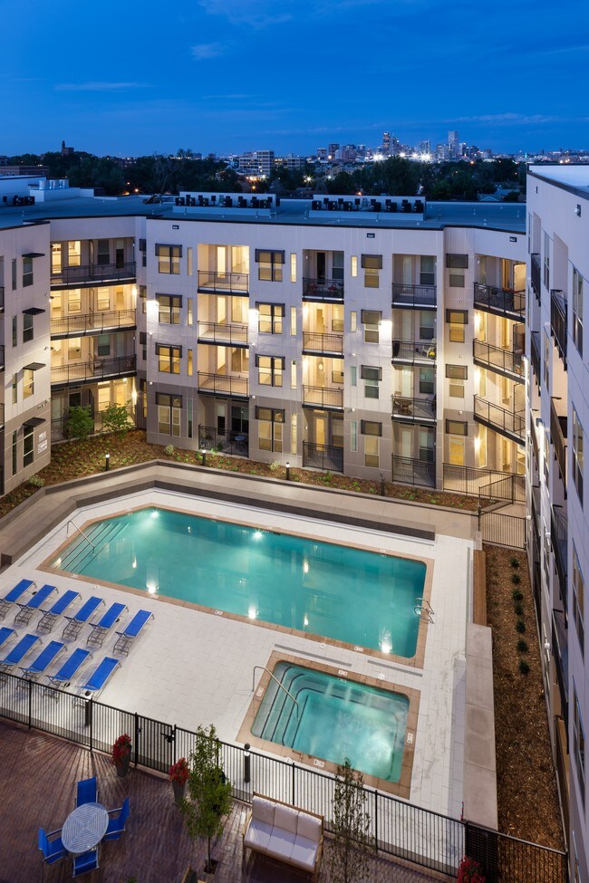 Alexan Sloan's Lake Apartments