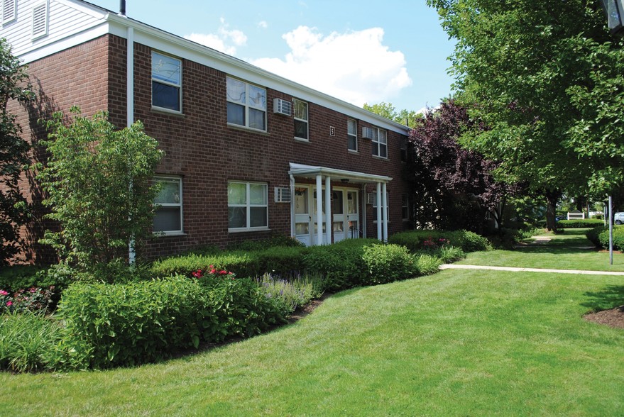 Lakeview Apartments Leonia