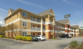Furnished Studio – Knoxville - Cedar Bluff