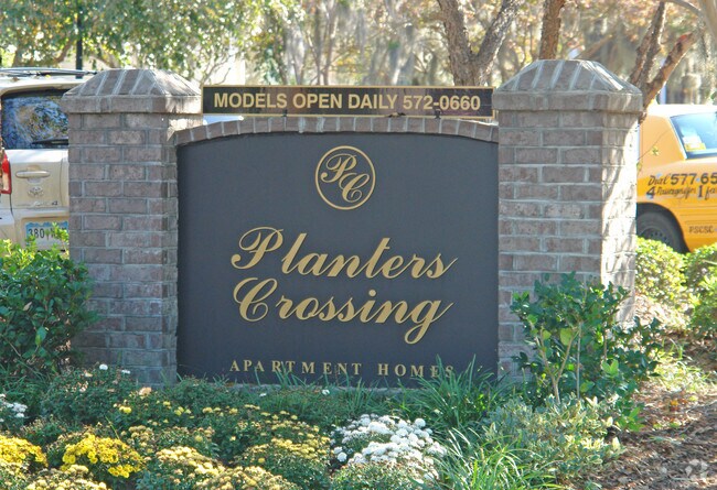 Planters Crossing Apartments