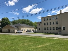 211 W State St Johnstown NY Apartments