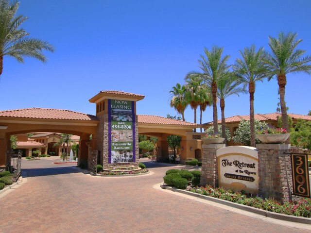 Retreat at the Raven Apartments