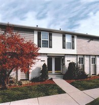 Meadowood Townhomes Apartments