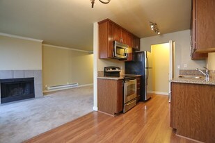 The Landing at Angle Lake Apartamentos