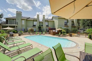 Castle Hills Townhomes Apartments