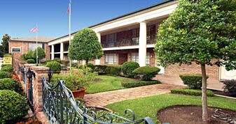 Plantation Apartments