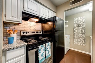 Austin Midtown Apartments