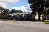 Brandon Oaks Apartments