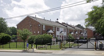 Jefferson Townhouse Apartments - Tax Credit