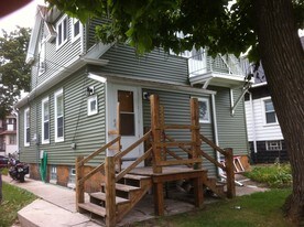 5914 W Park Hill Ave Milwaukee WI Apartments