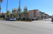 Country Club Apartments