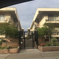 2711 4th St Santa Monica CA Apartments