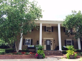 The Creeks on Tates Creek Apartments
