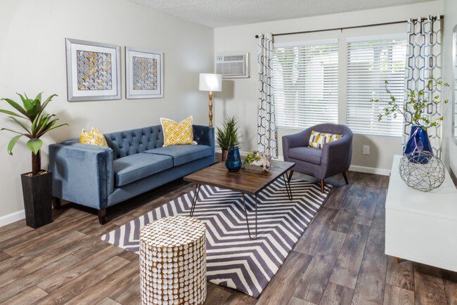 Park Regency Club Apartments