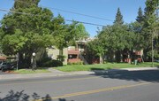 Woodleaf Apartments