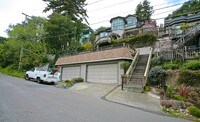 472 Redwood Ave Apartments