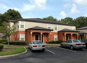 Hawthorne Groves Apartments