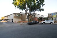 Ranchero Plaza Apartments