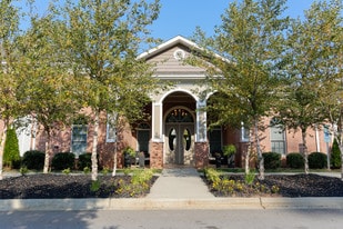 The Grand on Julian Apartments