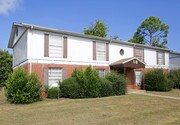 Colonial Terrace Apartments