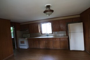 12 Sherwin St Waterville ME Apartments