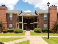 Stratford Village Apartment Homes