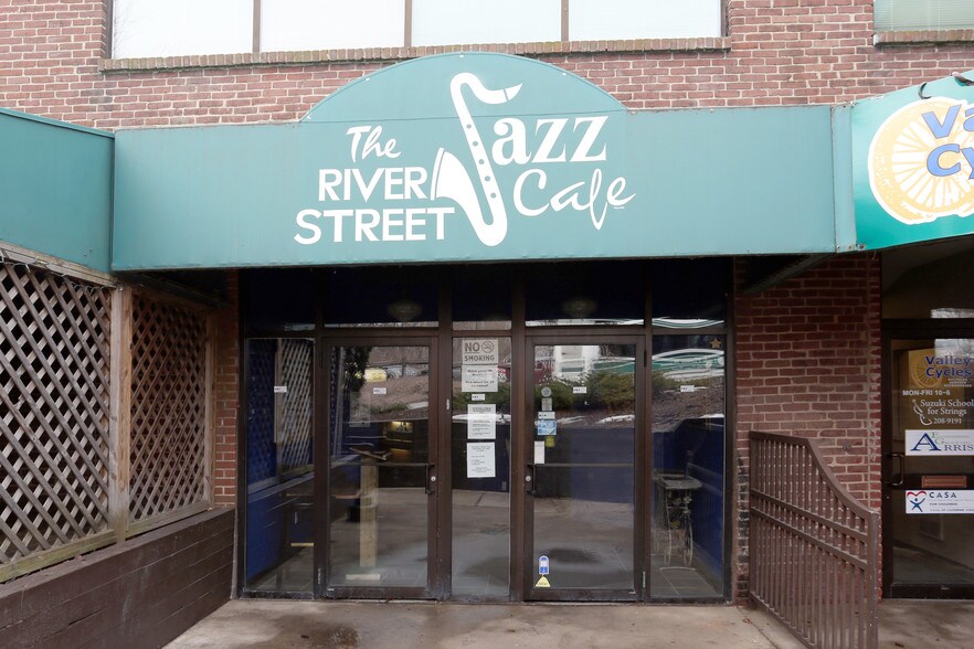 Daniel J. Flood Tower Rentals Kingston, PA