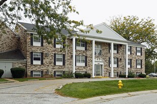 Brandon Manor Apartments