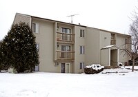 304 Honeytree Dr Apartments