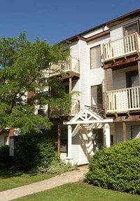 Silvertree Apartments