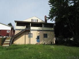 Single-Family Home for Rent $475
