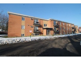 650 Hoyt St Painesville OH Apartments