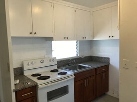 611 University Ave Honolulu HI Apartments