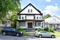 816-818 Richmont St Apartments