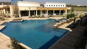The Gateway Apartamentos
