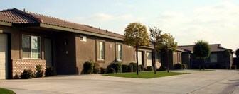 812 Workman St Bakersfield CA Apartments