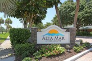 Alta Mar Broadwater Apartments