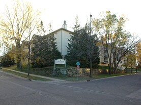Sun Cliffe Apartments