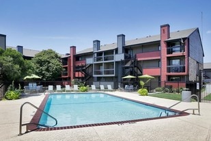 Avesta Solano Apartments