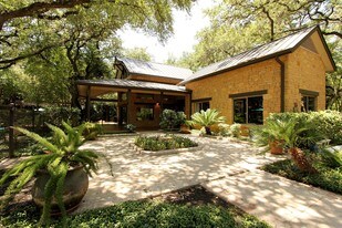 The Niche Apartments