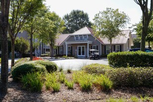 Arbor Steele Creek Apartments
