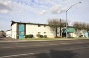 La Petite Chateau Apartments