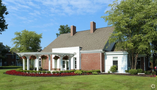 Albany Woods Apartments