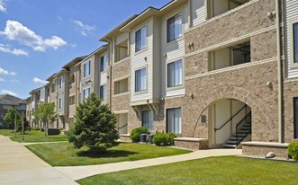 Prairie Lakes Apartments