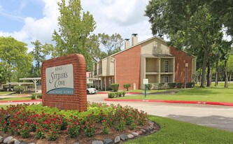 Settler's Cove Apartments