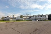 Taylor Park Townhomes Apartments