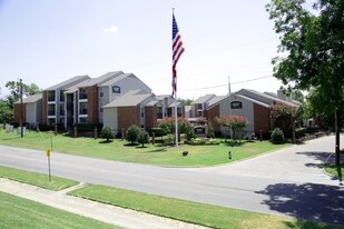 Lakewood Greens Apartments