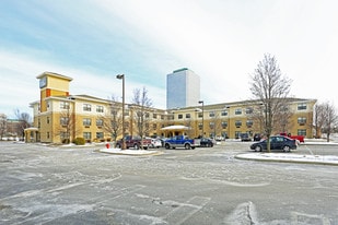 Furnished Studio – Detroit - Southfield - ...