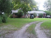 3 Bedroom Single-Family Home for Rent $1000