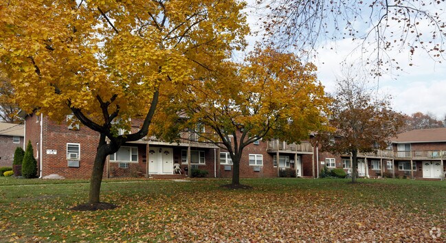 Stratford Apartments